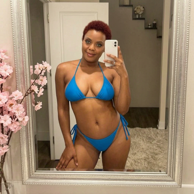 This blue bikini has