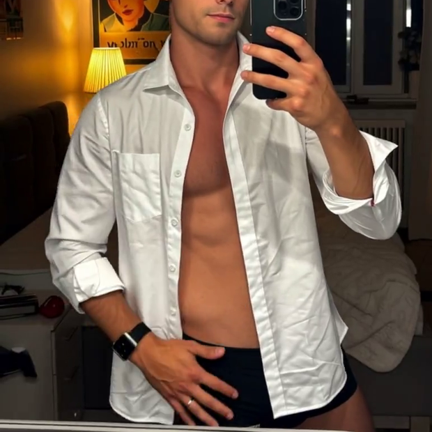 Flexing for my admir