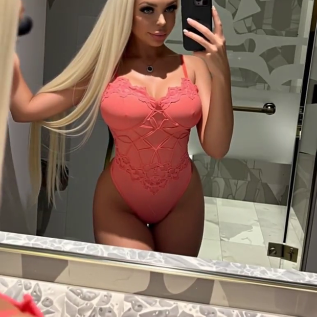 Craving your hands o