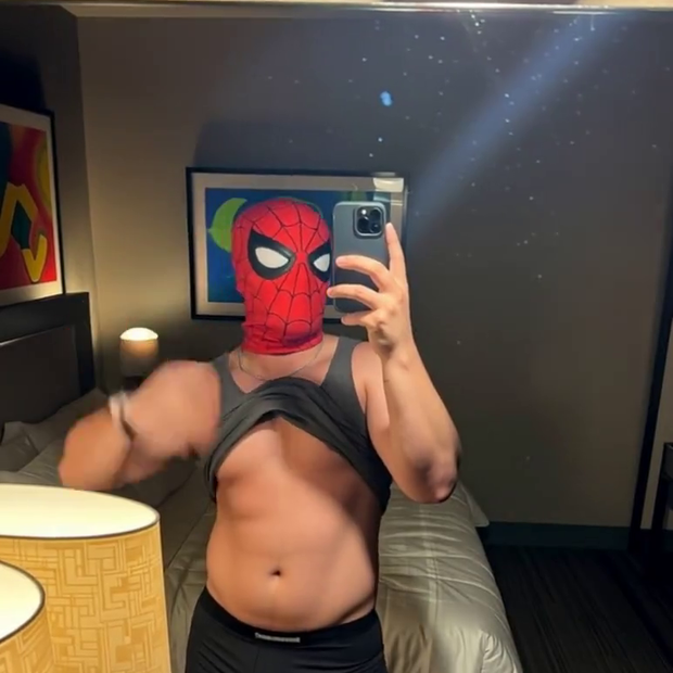 Commanding your gaze